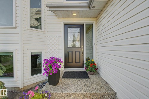 32 Fairway Drive, Spruce Grove, AB - Outdoor With Exterior