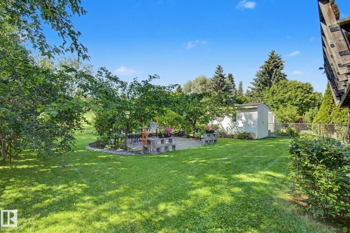 32 Fairway Drive, Spruce Grove, AB - Outdoor