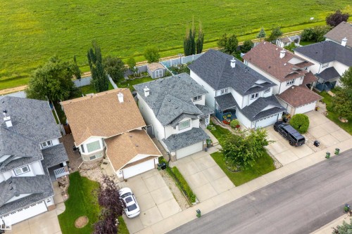 1235 Ormsby Lane Nw, Edmonton, AB - Outdoor