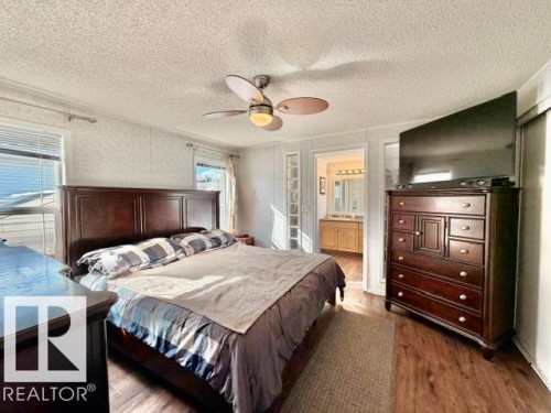 4814 48 Avenue, Wetaskiwin, AB - Indoor Photo Showing Bedroom
