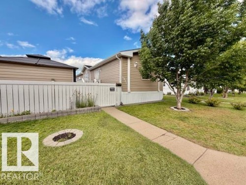 4814 48 Avenue   Wetaskiwin, AB T9A 0E7