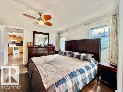 4814 48 Avenue, Wetaskiwin, AB - Indoor Photo Showing Bedroom
