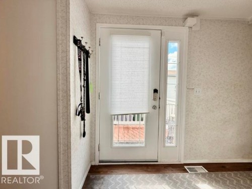 4814 48 Avenue, Wetaskiwin, AB - Indoor Photo Showing Other Room
