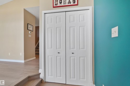 #46 3311 58 St Nw, Edmonton, AB - Indoor