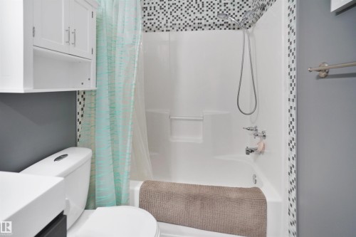 #46 3311 58 St Nw, Edmonton, AB - Indoor Photo Showing Bathroom