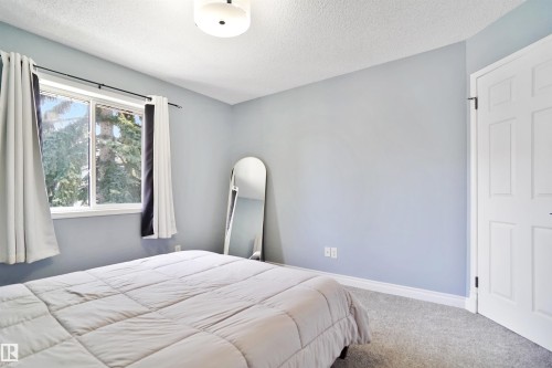 #46 3311 58 St Nw, Edmonton, AB - Indoor Photo Showing Bedroom