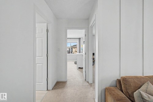 2083 Chalmers Way Sw, Edmonton, AB - Indoor Photo Showing Other Room