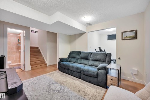 #35 4403 Riverbend Rd Nw, Edmonton, AB - Indoor Photo Showing Living Room