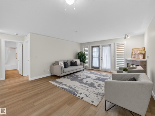 #314 237 Youville Dr E Nw, Edmonton, AB - Indoor Photo Showing Living Room