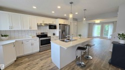 803 Secord Boulevard NW  Edmonton, AB T5T 7K2