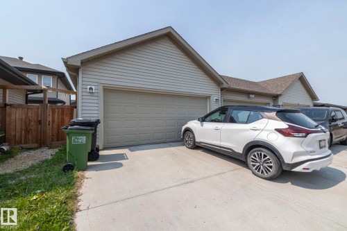 803 Secord Boulevard Nw, Edmonton, AB - Outdoor