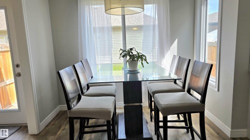 803 Secord Boulevard Nw, Edmonton, AB - Indoor Photo Showing Dining Room