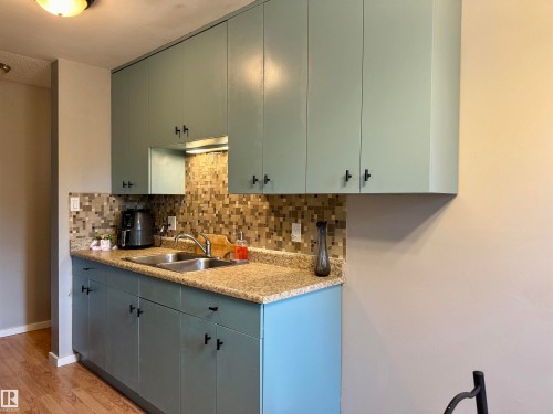 #31 11255 31 Av Nw, Edmonton, AB - Indoor Photo Showing Kitchen With Double Sink