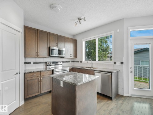 17629 60A Street Nw, Edmonton, AB - Indoor Photo Showing Kitchen
