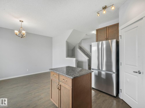 17629 60A Street Nw, Edmonton, AB - Indoor Photo Showing Kitchen