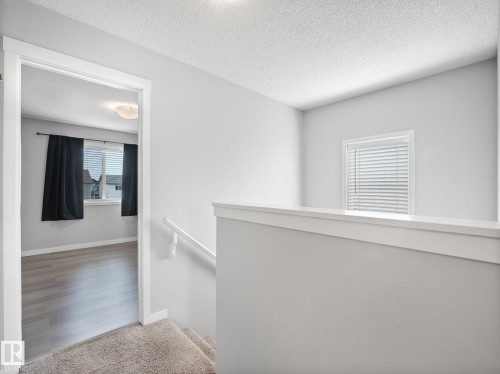 17629 60A Street Nw, Edmonton, AB - Indoor Photo Showing Other Room
