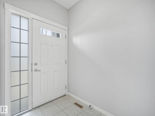 17629 60A Street Nw, Edmonton, AB - Indoor Photo Showing Other Room