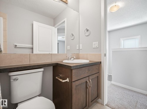 17629 60A Street Nw, Edmonton, AB - Indoor Photo Showing Bathroom