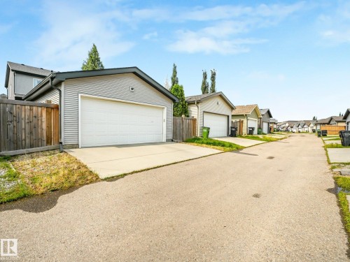17629 60A Street Nw, Edmonton, AB - Outdoor