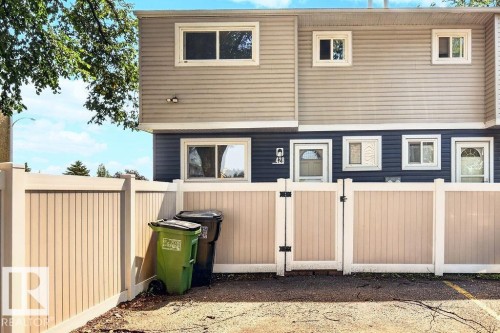 428 Hermitage Road Nw, Edmonton, AB - Outdoor With Exterior