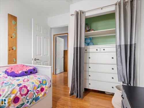 7 Camelot Avenue, Leduc, AB - Indoor Photo Showing Bedroom