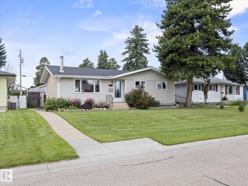 7 Camelot Avenue, Leduc, AB - Outdoor With Facade