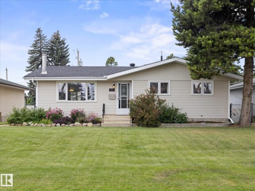 7 Camelot Avenue, Leduc, AB - Outdoor