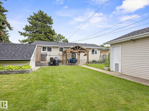 7 Camelot Avenue, Leduc, AB - Outdoor