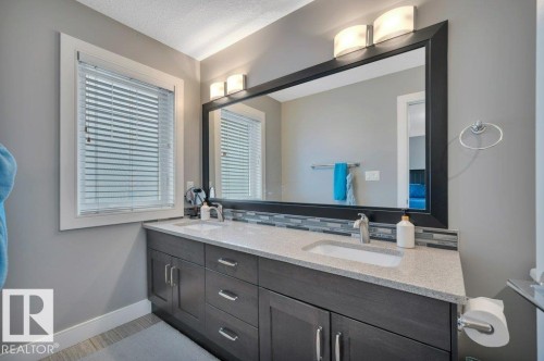 201 Westbrook Wynd, Fort Saskatchewan, AB - Indoor Photo Showing Bathroom