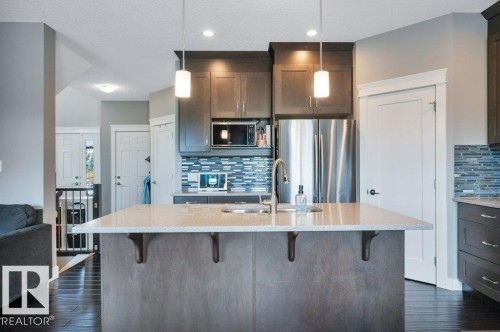 201 Westbrook Wynd, Fort Saskatchewan, AB - Indoor Photo Showing Kitchen With Upgraded Kitchen