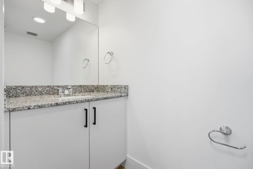 #416 9504 182 St Nw, Edmonton, AB - Indoor Photo Showing Bathroom