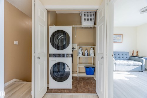 #405 178 Bridgeport Bv, Leduc, AB - Indoor Photo Showing Laundry Room