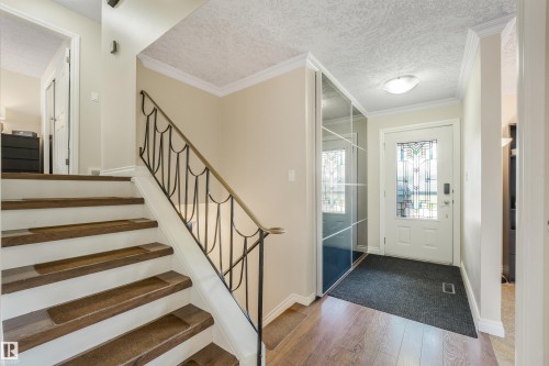 141 Camelot Avenue, Leduc, AB - Indoor Photo Showing Other Room