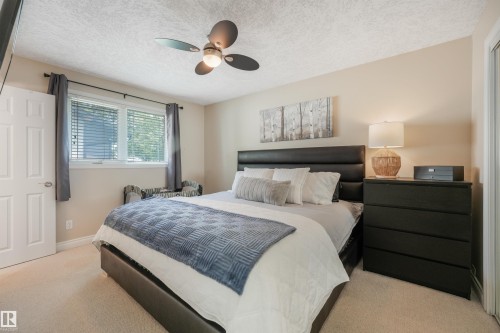 141 Camelot Avenue, Leduc, AB - Indoor Photo Showing Bedroom
