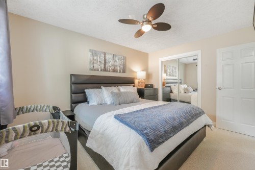 141 Camelot Avenue, Leduc, AB - Indoor Photo Showing Bedroom