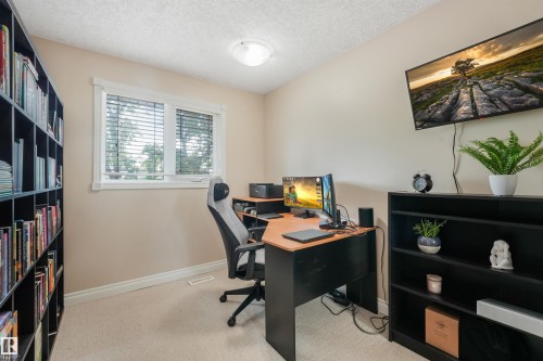 141 Camelot Avenue, Leduc, AB - Indoor Photo Showing Office