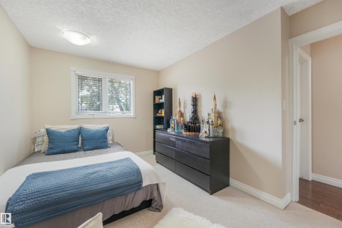 141 Camelot Avenue, Leduc, AB - Indoor Photo Showing Bedroom