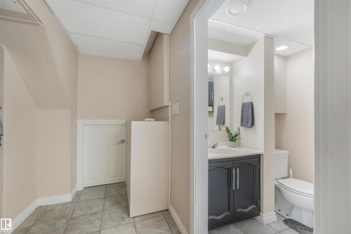 141 Camelot Avenue, Leduc, AB - Indoor Photo Showing Bathroom