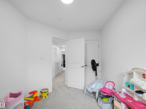 #9 7110 Keswick Common Sw, Edmonton, AB - Indoor