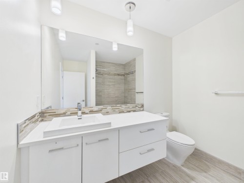 #307 11969 Jasper Av Nw, Edmonton, AB - Indoor Photo Showing Bathroom