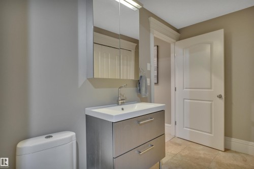 6504 37 Avenue, Beaumont, AB - Indoor Photo Showing Bathroom