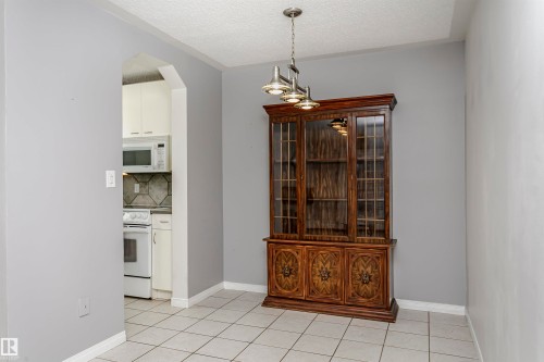 #302 5005 31 Av Nw, Edmonton, AB - Indoor