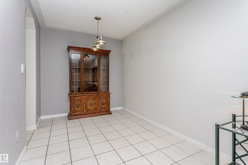 #302 5005 31 Av Nw, Edmonton, AB - Indoor Photo Showing Other Room