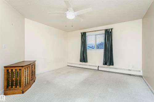 #302 5005 31 Av Nw, Edmonton, AB - Indoor Photo Showing Other Room