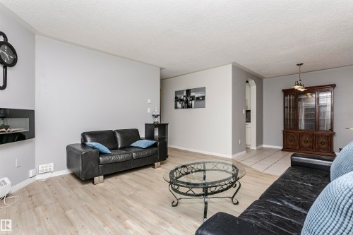 #302 5005 31 Av Nw, Edmonton, AB - Indoor Photo Showing Living Room