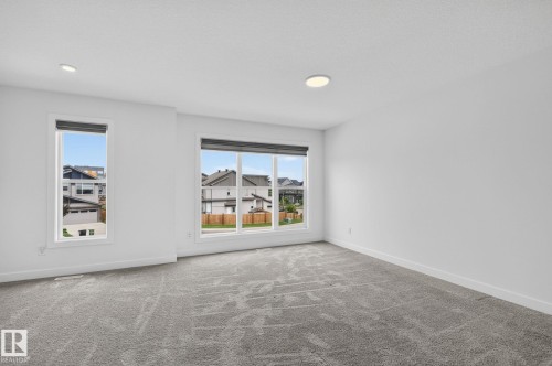 Empty room - 23027 96 Avenue Nw, Edmonton, AB - Indoor