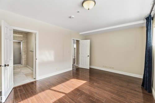 #401 10009 102 Av Nw, Edmonton, AB - Indoor Photo Showing Other Room