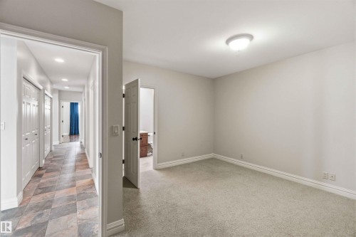 #401 10009 102 Av Nw, Edmonton, AB - Indoor Photo Showing Other Room