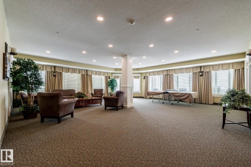 #133, 511 Queen St, Spruce Grove, AB - Indoor Photo Showing Other Room