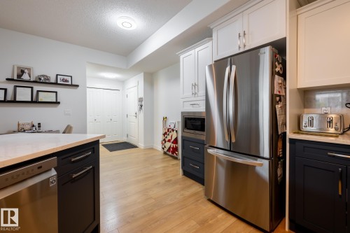 #133, 511 Queen St, Spruce Grove, AB - Indoor Photo Showing Kitchen